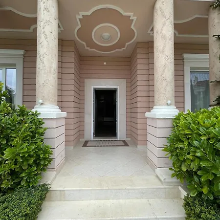 Luxury In Villa *