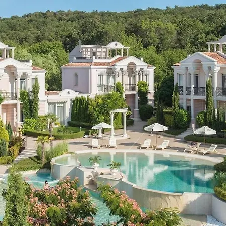Luxury In Villa